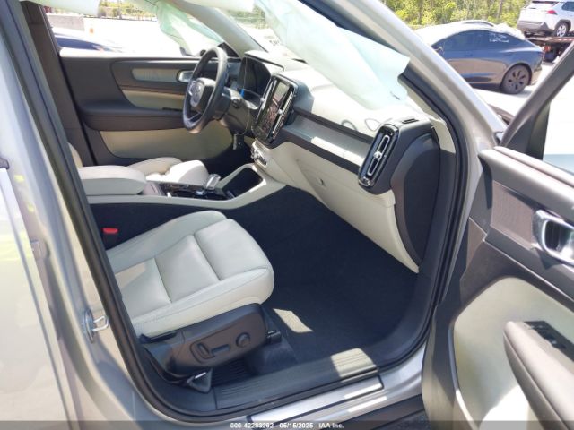 2024 VOLVO XC40 YV4L12ULXR2293107 Photo 4