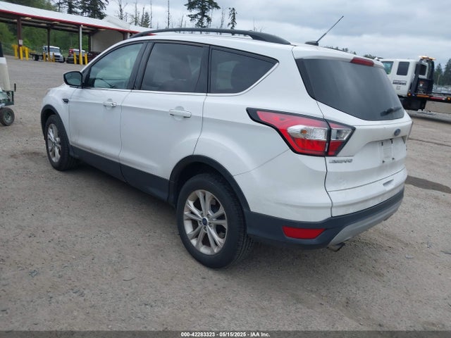 1FMCU0GD0JUA73417 Ford ESCAPE SE