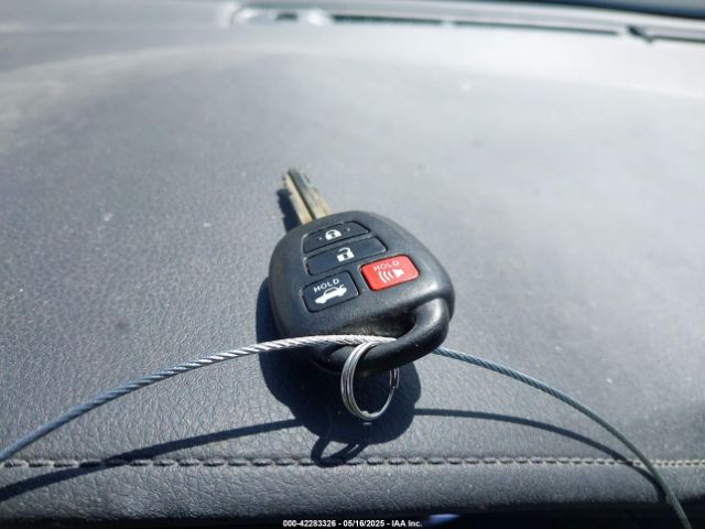 5YFBURHE9GP389948 Toyota COROLLA LE