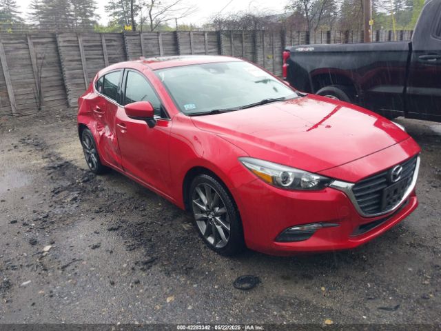3MZBN1L39JM262035 Mazda Mazda3 Touring