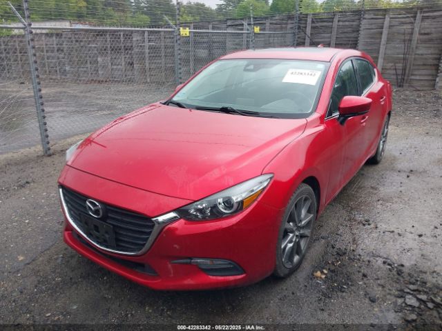 3MZBN1L39JM262035 Mazda Mazda3 Touring