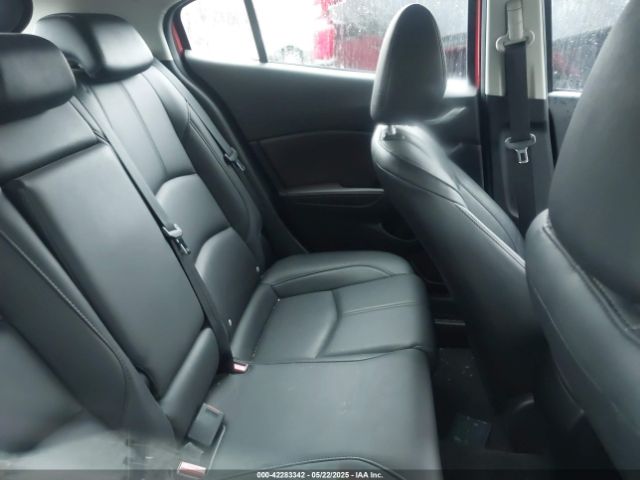 3MZBN1L39JM262035 Mazda Mazda3 Touring