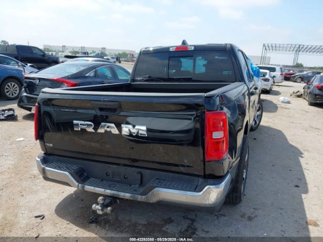 2025 RAM 1500 1C6RREGG5SN570179 Photo 3