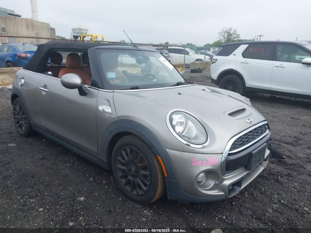 2016 MINI CONVERTIBLE WMWWG9C53G3A91095 Photo 0