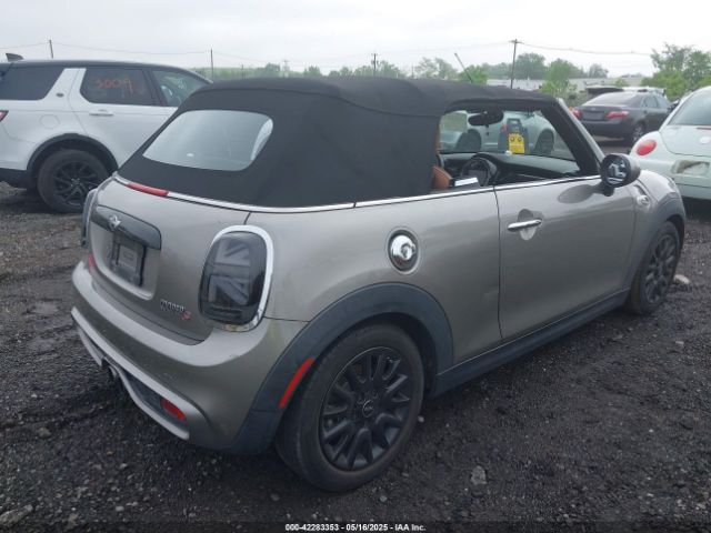 2016 MINI CONVERTIBLE WMWWG9C53G3A91095 Photo 3