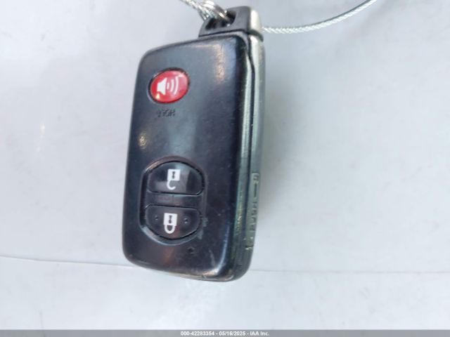 JTDKN3DU9F0396673 Toyota Prius Two