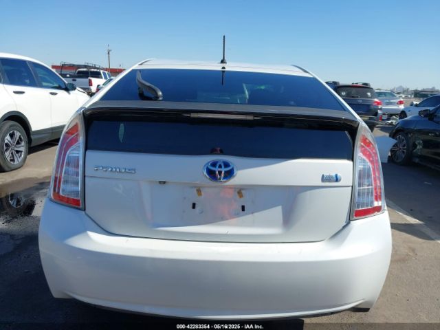 JTDKN3DU9F0396673 Toyota Prius Two