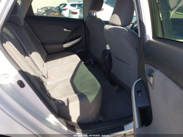 JTDKN3DU9F0396673 Toyota Prius Two