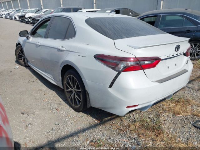 2022 TOYOTA CAMRY 4T1T11BK8NU072395 Photo 2
