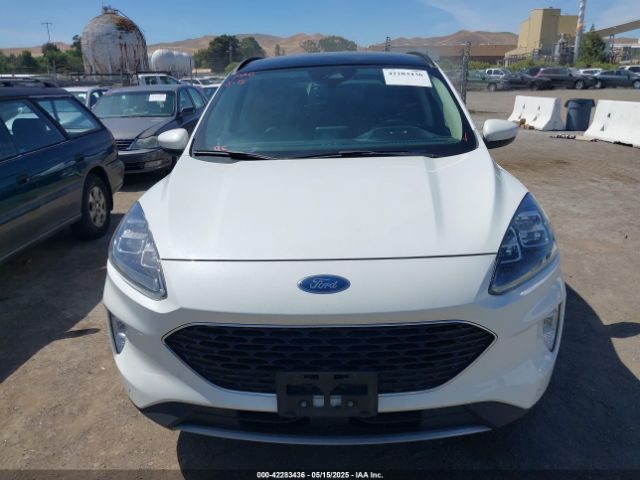 1FMCU9J99LUC55290 Ford Escape Titanium