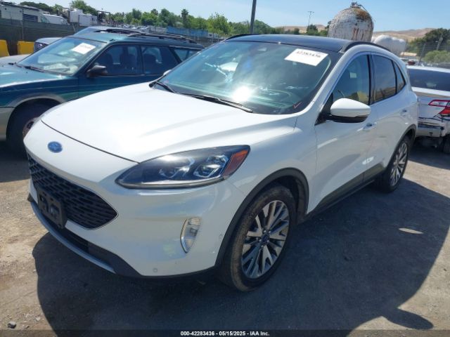 1FMCU9J99LUC55290 Ford Escape Titanium