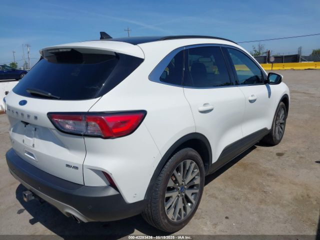 1FMCU9J99LUC55290 Ford Escape Titanium