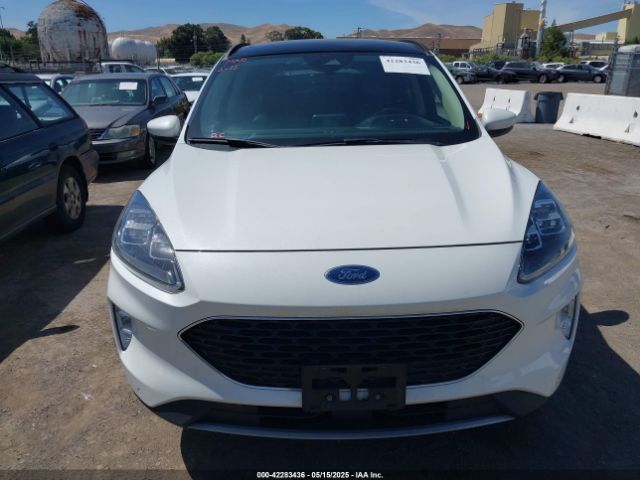 1FMCU9J99LUC55290 Ford Escape Titanium