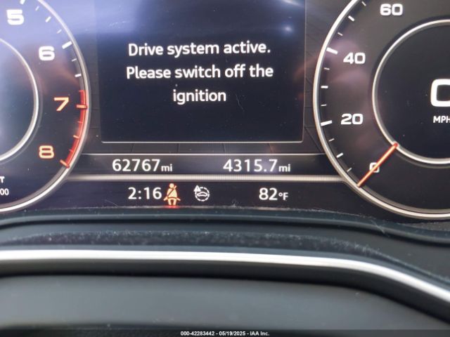 WA1ANAFY1J2234527 Audi Q5 2.0t Premium/2.0t Tech Premium