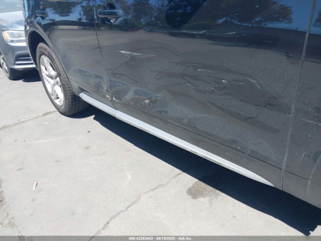 WA1ANAFY1J2234527 Audi Q5 2.0t Premium/2.0t Tech Premium