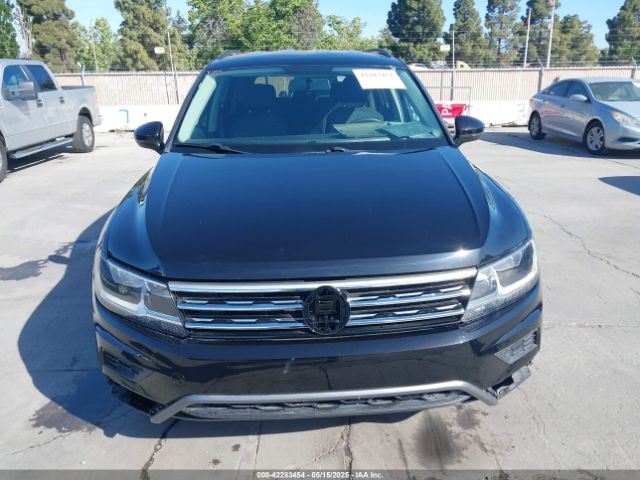 3VV1B7AX1JM091928 Volkswagen Tiguan 2.0t S