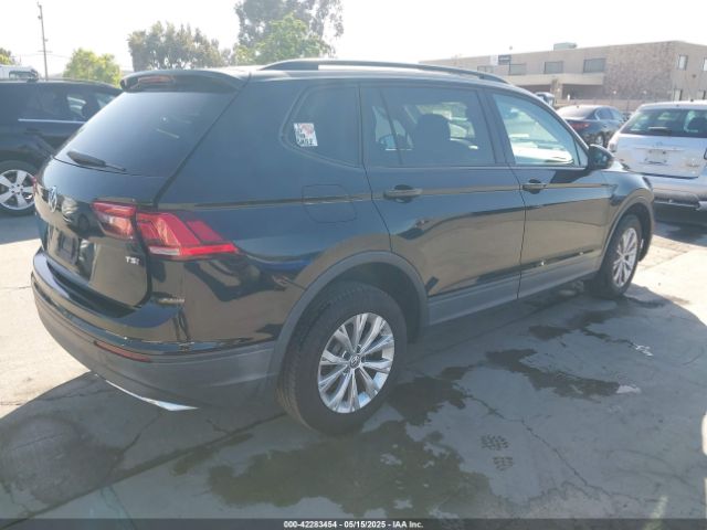 3VV1B7AX1JM091928 Volkswagen Tiguan 2.0t S