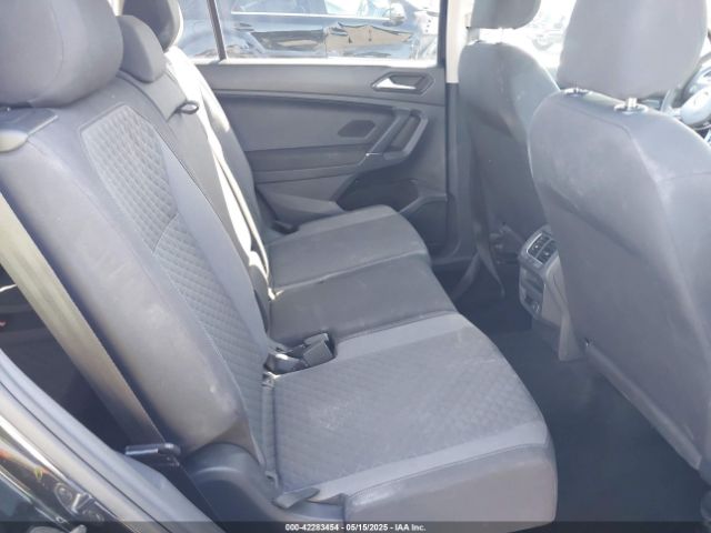 3VV1B7AX1JM091928 Volkswagen Tiguan 2.0t S