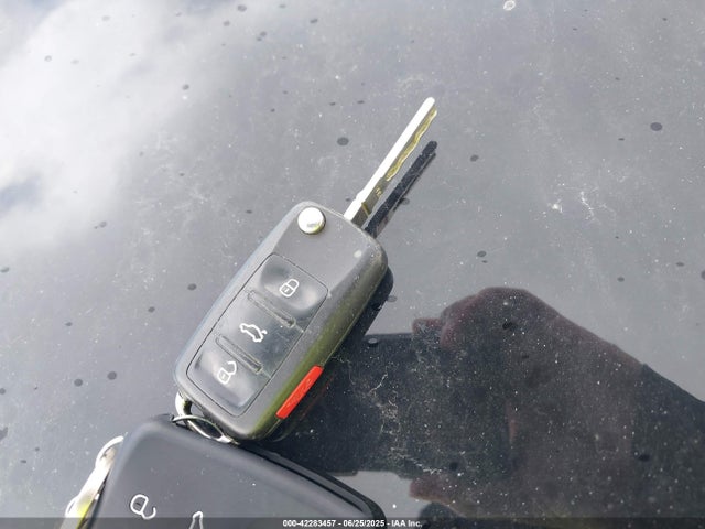 3VWD67AJ5GM310522 Volkswagen 2016