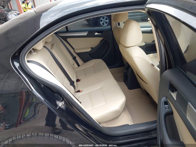 3VWD67AJ5GM310522 Volkswagen 2016