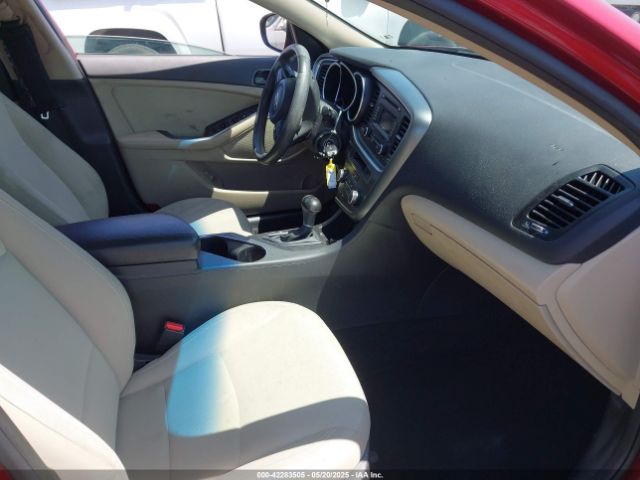 5XXGM4A70FG417227 KIA Optima Lx