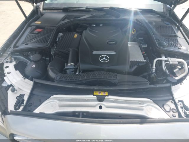 55SWF4JB9FU092461 Mercedes-Benz C 300 Luxury/sport