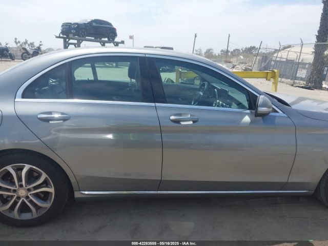 55SWF4JB9FU092461 Mercedes-Benz C 300 Luxury/sport
