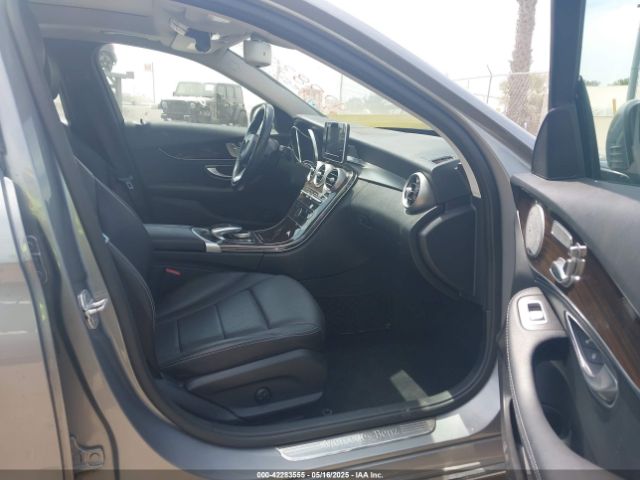 55SWF4JB9FU092461 Mercedes-Benz C 300 Luxury/sport