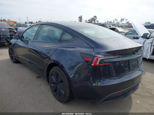 2025 TESLA MODEL 3 5YJ3E1EA2SF918679 Photo 2