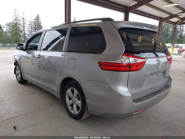 5TDKZ3DC4HS828226 Toyota Sienna Le 8 Passenger