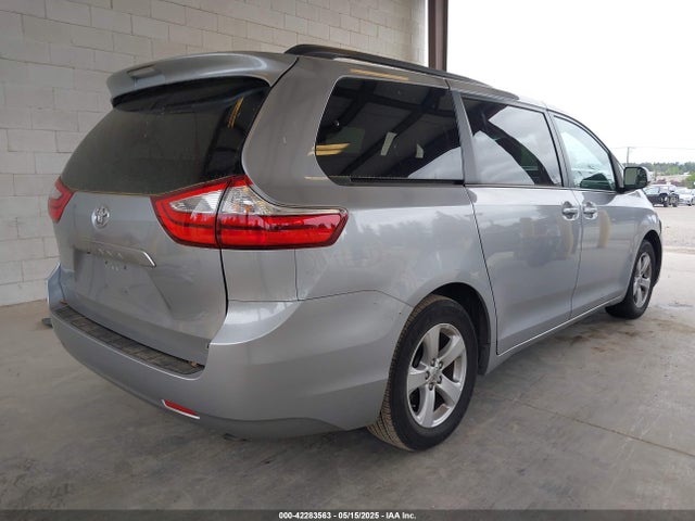 5TDKZ3DC4HS828226 Toyota Sienna Le 8 Passenger
