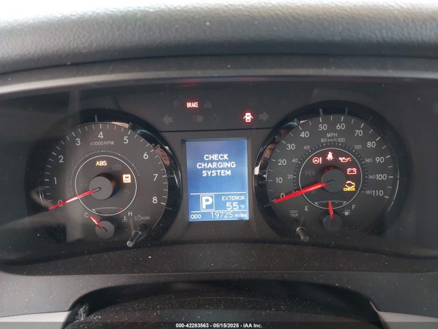 5TDKZ3DC4HS828226 Toyota Sienna Le 8 Passenger
