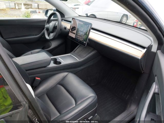 5YJYGAEE3MF258979 Tesla Model Y Long Range Dual Motor All-wheel Drive