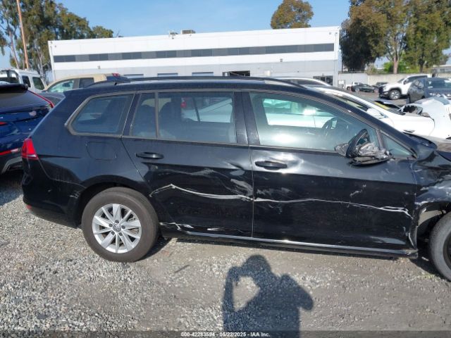 3VWC17AU2GM506275 Volkswagen Golf Sportwagen Tsi S 4-door