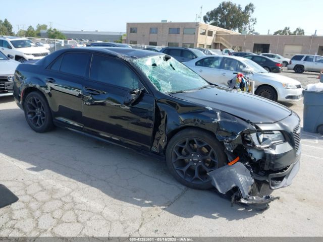 2019 CHRYSLER 300 2C3CCABG5KH648229