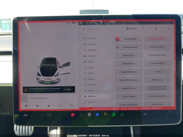 5YJ3E1EC1LF719240 Tesla MODEL 3
