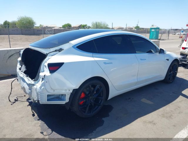5YJ3E1EC1LF719240 Tesla MODEL 3