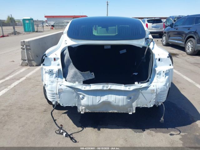 5YJ3E1EC1LF719240 Tesla MODEL 3