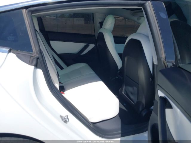 5YJ3E1EC1LF719240 Tesla MODEL 3