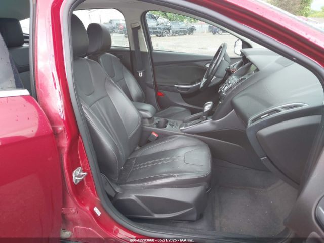 1FADP3N22EL374730 Ford Focus Titanium