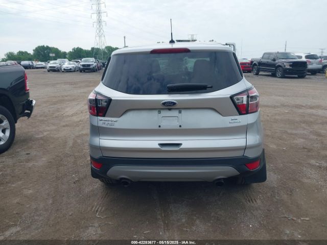 1FMCU0GD2HUB76901 Ford ESCAPE SE