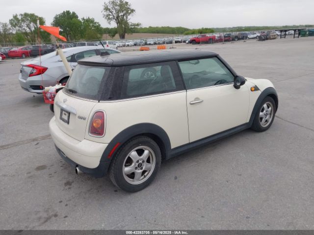 2008 MINI COOPER WMWMF33598TT62179 Photo 3
