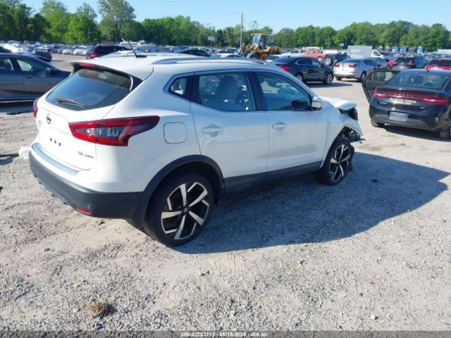 2020 NISSAN ROGUE SPORT JN1BJ1CWXLW644170 Photo 3