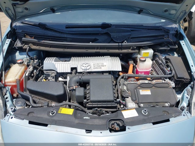 JTDKN3DUXF1950054 Toyota Prius Two