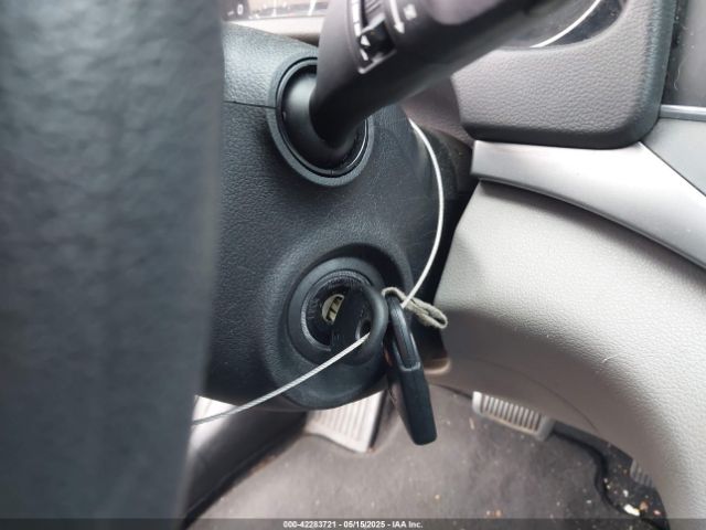 KMHD74LF7HU367630 Hyundai ELANTRA SE