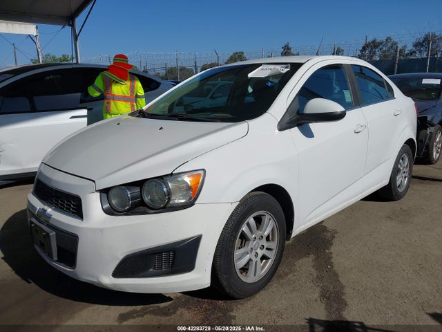 1G1JC5SG1E4105187 Chevrolet Sonic Lt Auto