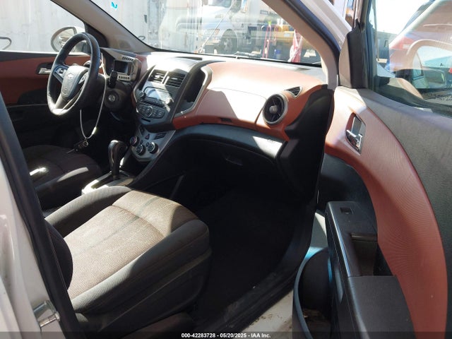 1G1JC5SG1E4105187 Chevrolet Sonic Lt Auto