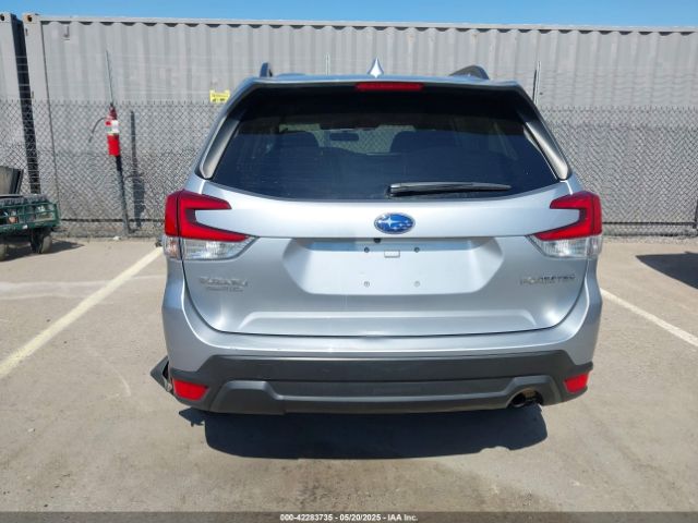 JF2SKAGC4KH529174 Subaru Forester Premium