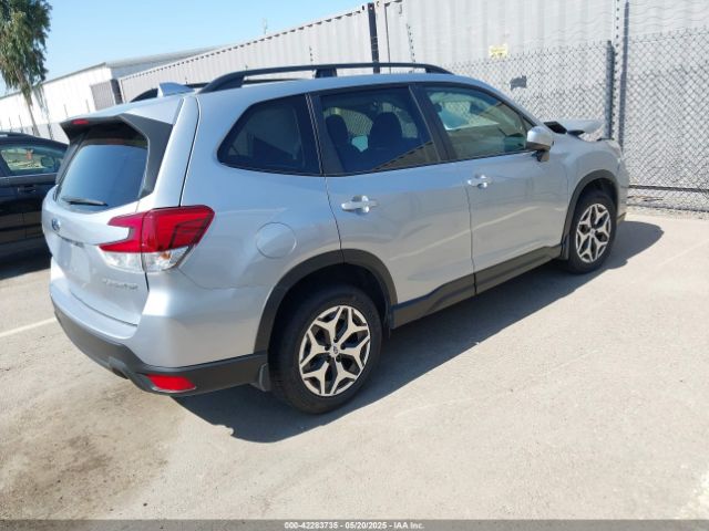 JF2SKAGC4KH529174 Subaru Forester Premium