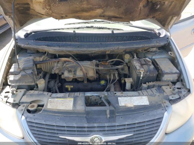 2003 CHRYSLER TOWN & COUNTRY 2C4GP243X3R242251 Photo 9